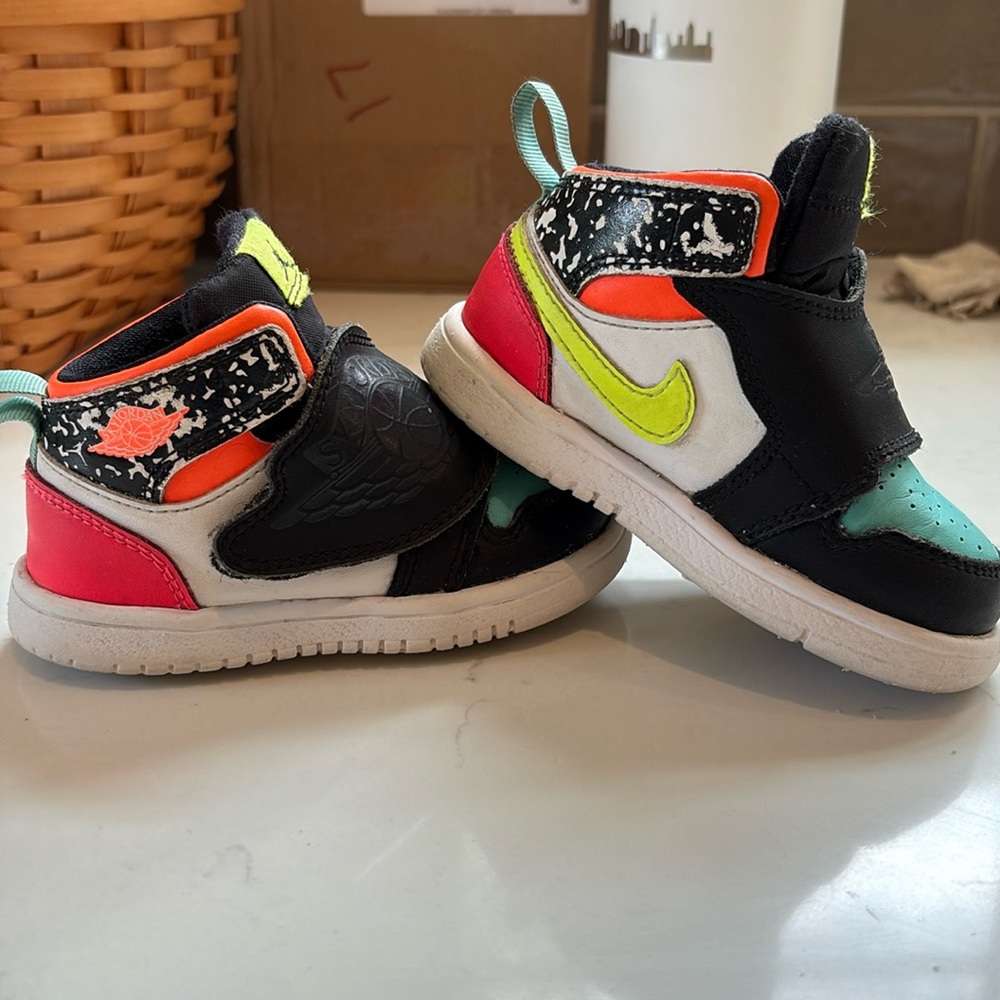 6c Sky Jordan Nike Shoes